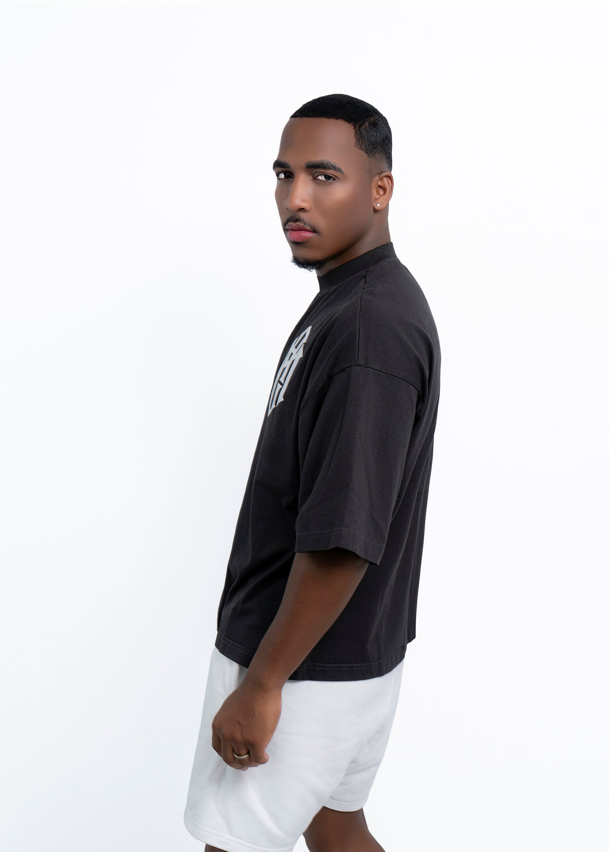 Oversized Essential Tee – Black